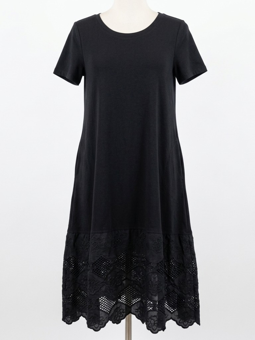 LOGO by Lori Goldstein Black Short Sleeve A-Line Dress w/ Pockets & Eyelet Hem